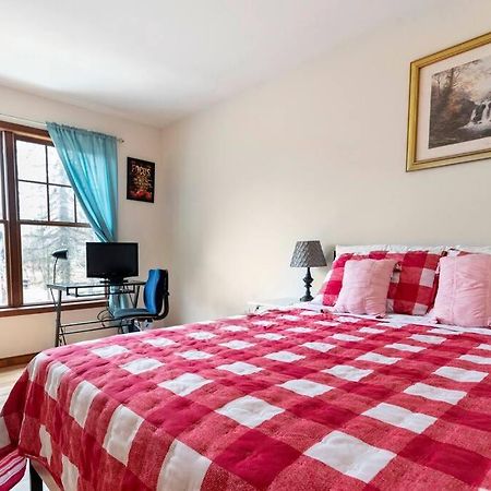 Cheerful Pocono Home Away From Home Albrightsville Экстерьер фото